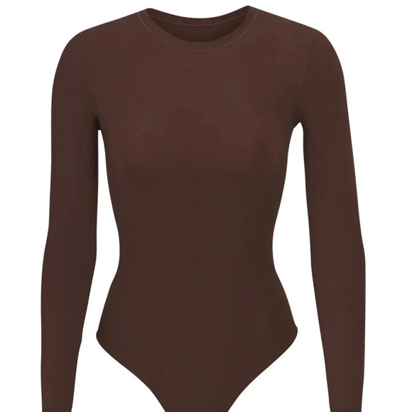 Skims Fits Everybody Long Sleeve Crew Neck Bodysuit Stretch Cocoa Size XXS - Picture 2 of 4